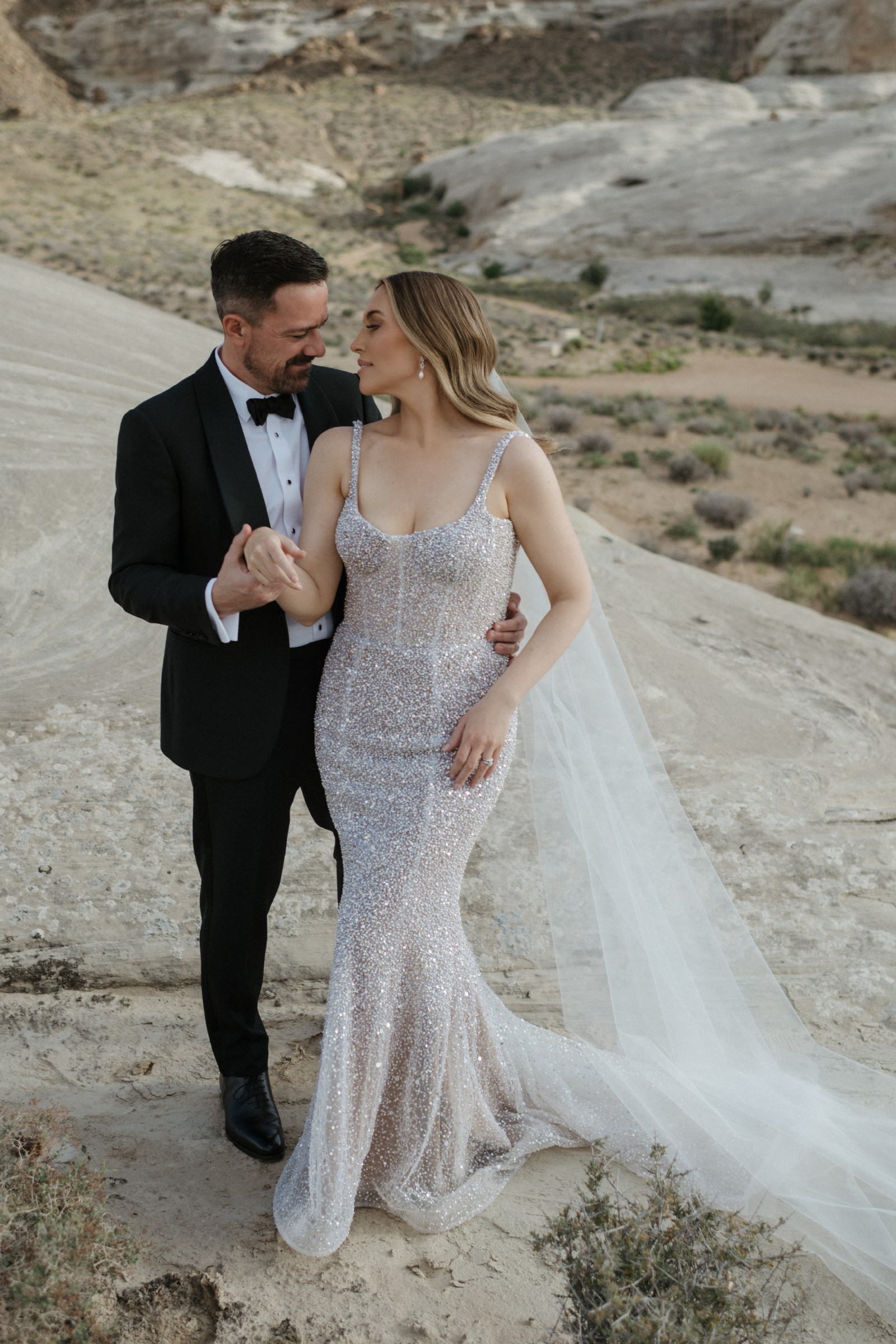 KYHA, Muse gown, tear drop veil, pearl bracelet + more  display picture 3