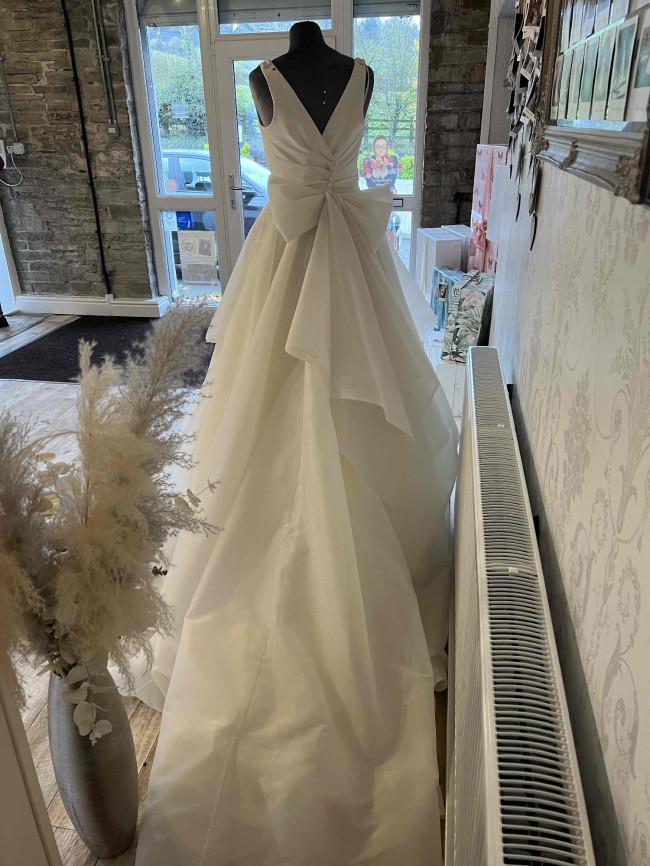 Randy Fenoli Bentley New Wedding Dress Save 74% - Stillwhite