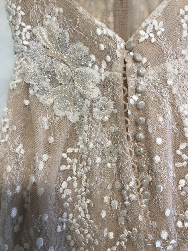 J.Andreatta Bridal Couture Custom made version of La Vien Rose Preowned ...