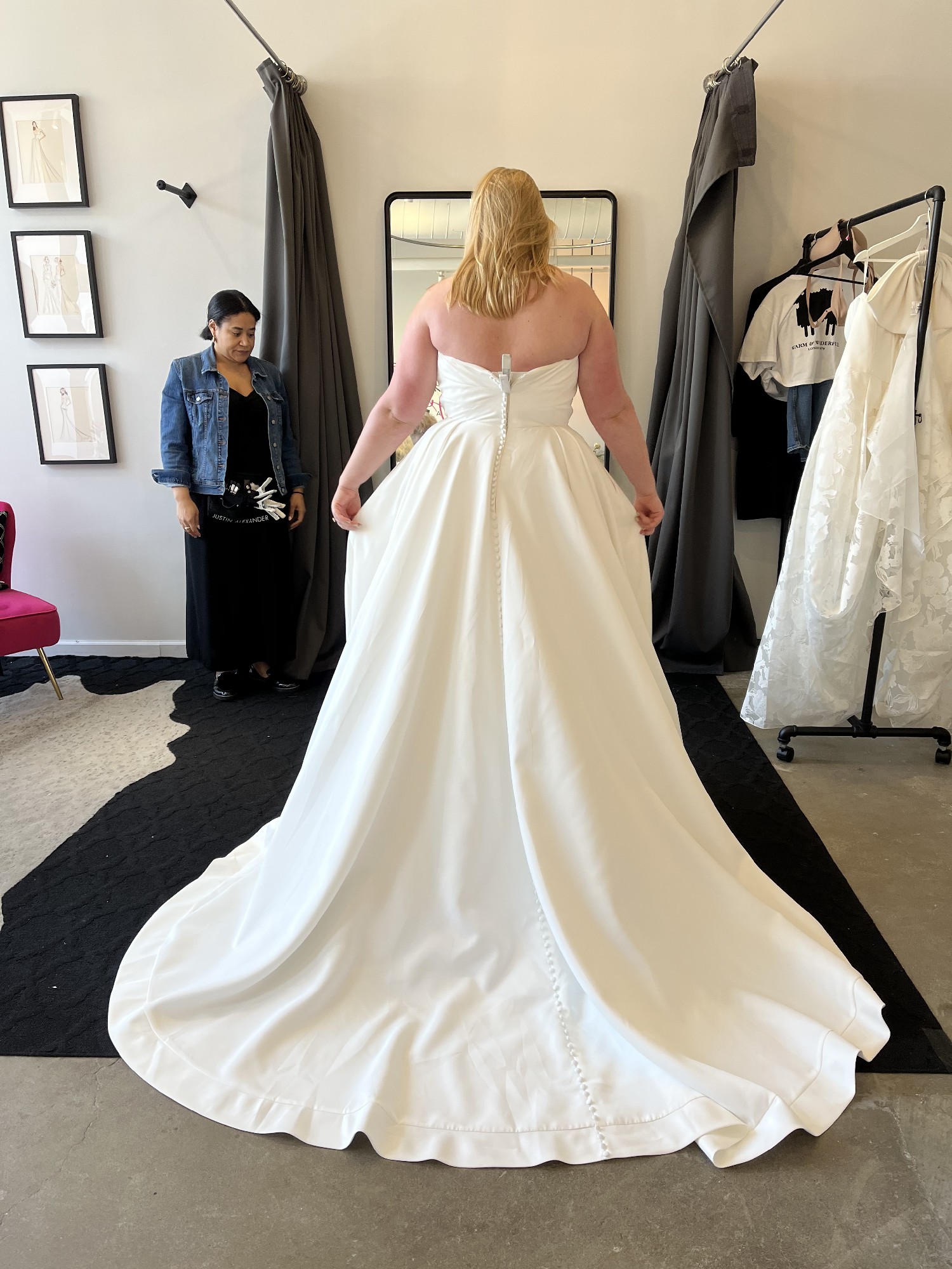 Justin Alexander Sample Wedding Dress Save 50 Stillwhite