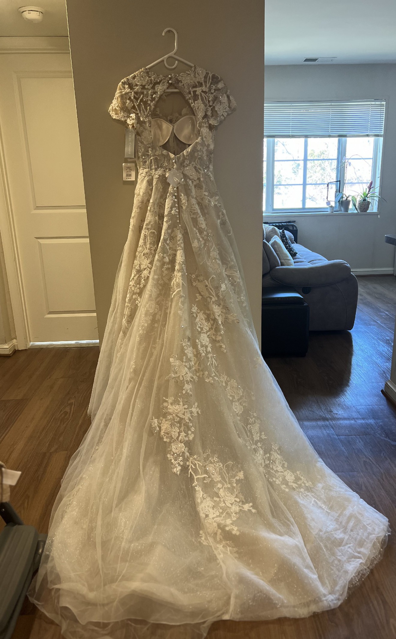 David's Bridal, Ven style New Wedding Dress Save 29% - Stillwhite