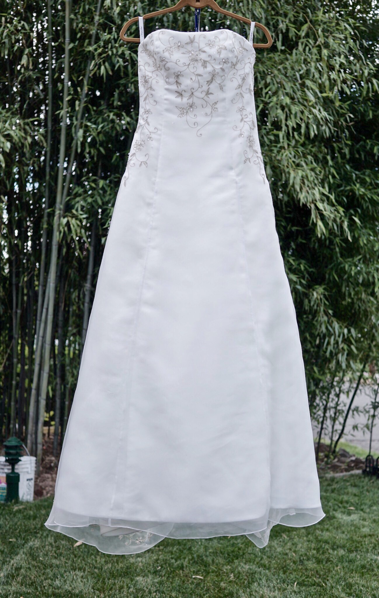  Henry  Roth  Second Hand Wedding  Dress  on Sale Stillwhite 
