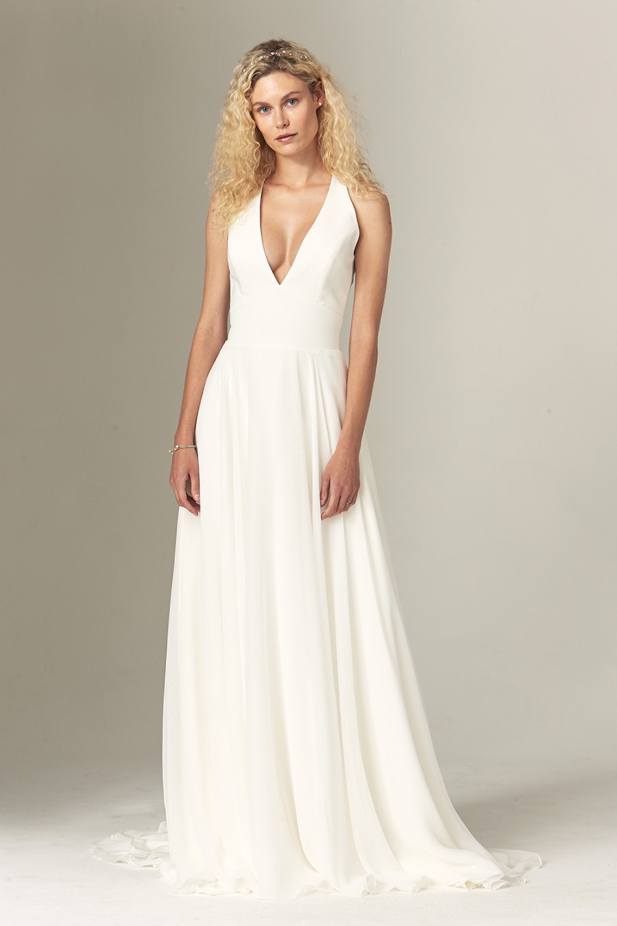 25 Dreamy Halter Wedding Gowns – Stillwhite Blog
