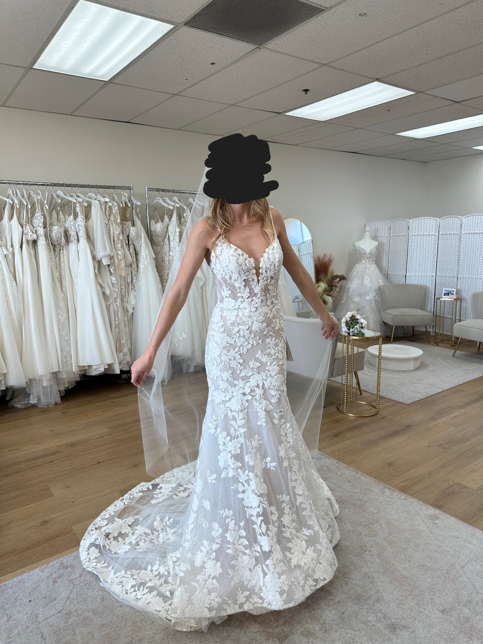 L'Amour Calla Blanche, LA23106 New Wedding Dress Save 53% - Stillwhite
