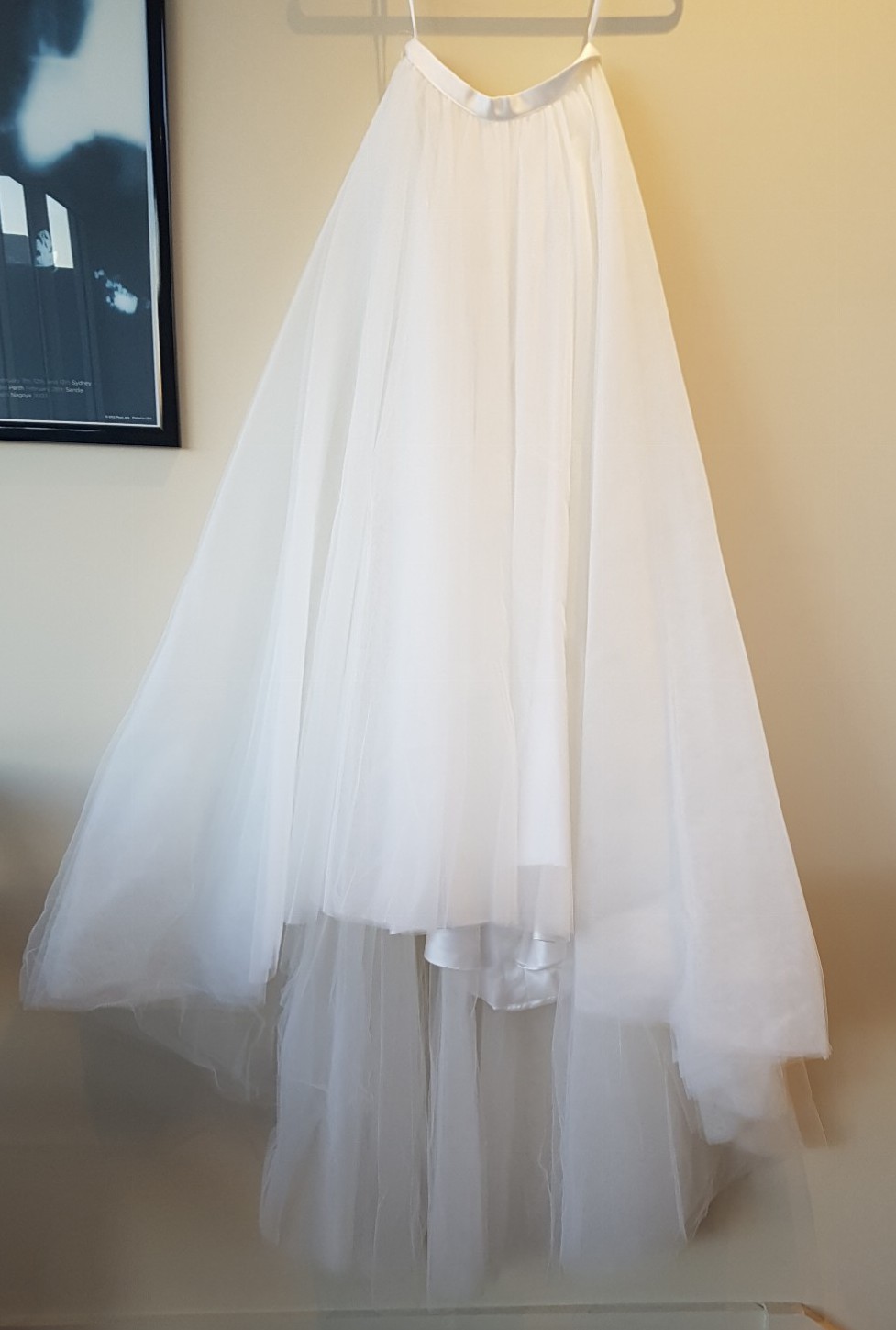 Karen Willis Holmes Maggie Tulle Skirt Sample Wedding Dress Save 58%