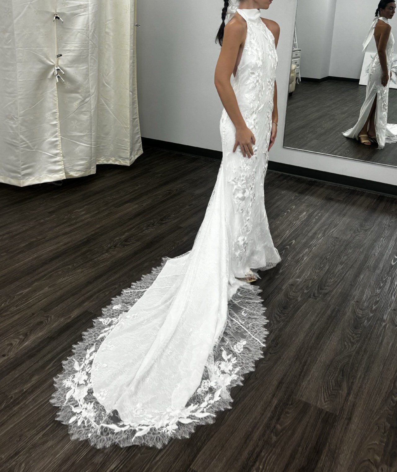 ivory lace trumpet wedding dress Stock Sale! Ivory crystal beaded fitting trumpet wedding dress with sp –  Ting's Bridal Collection main image 0