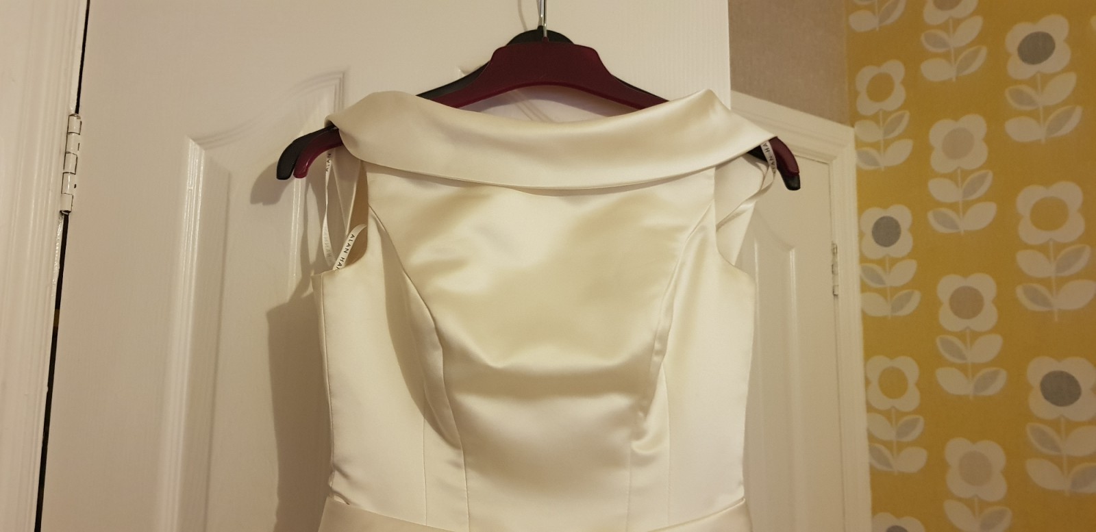 Alan Hannah Evita Used Wedding Dress Save 85% - Stillwhite