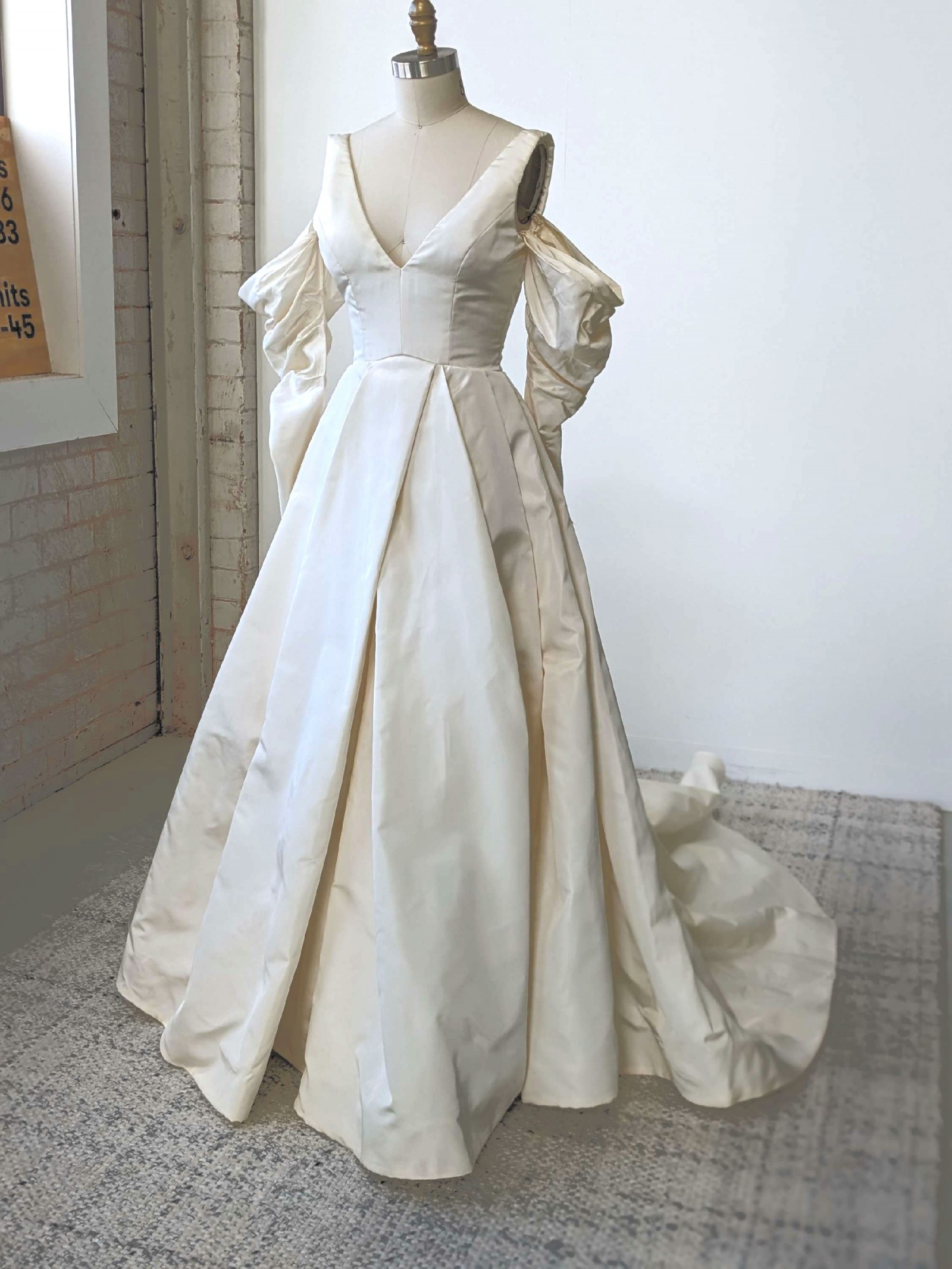 Vera Wang Wedding Dress Save 66 Stillwhite