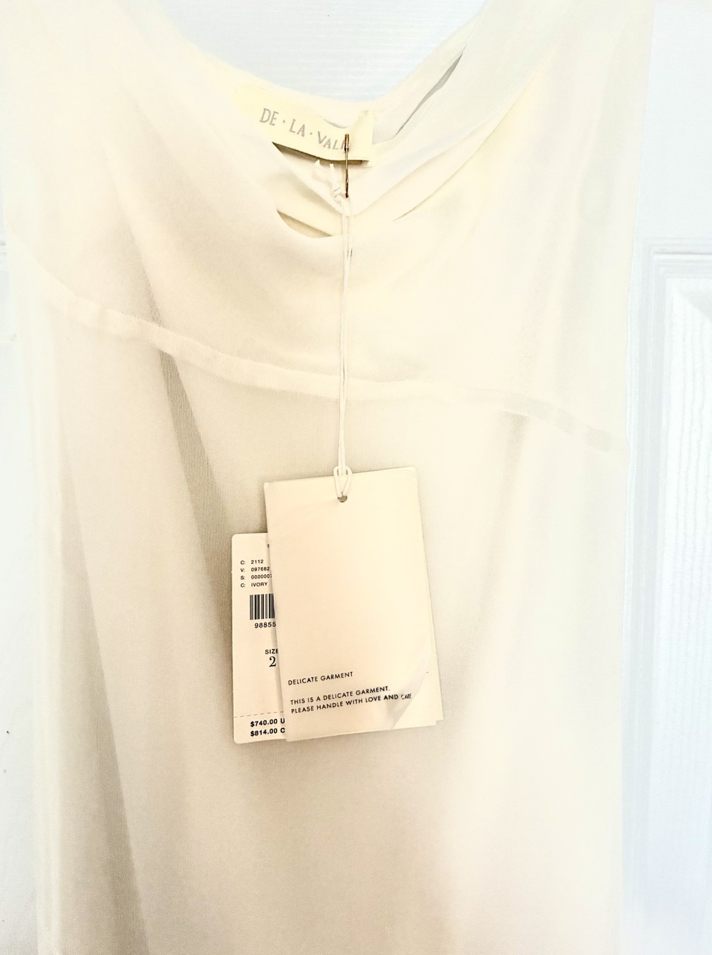 De La Vali, Gaia Maxi Dress in Ivory Silk Chiffon New Wedding Dress Save 39% - Stillwhite De La Vali, Gaia Maxi Dress in Ivory Silk Chiffon New Wedding Dress Save 39% - Stillwhite