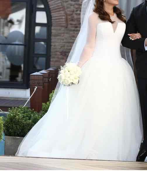 Vera Wang, Fernanda 121616 Wedding Dress Save 50% - Stillwhite