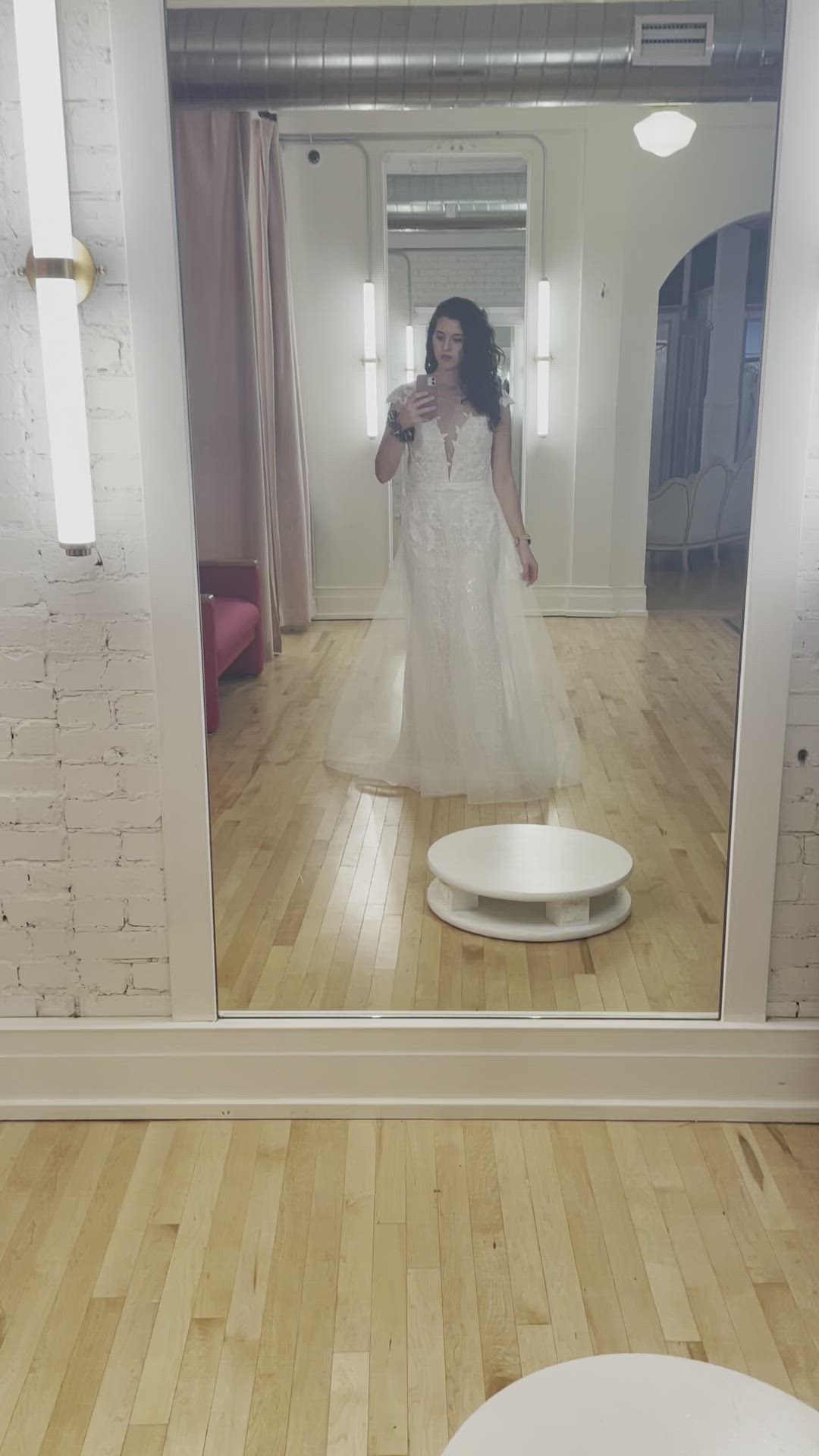 Loré White