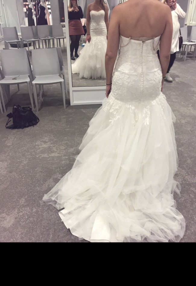 oleg cassini sample sale