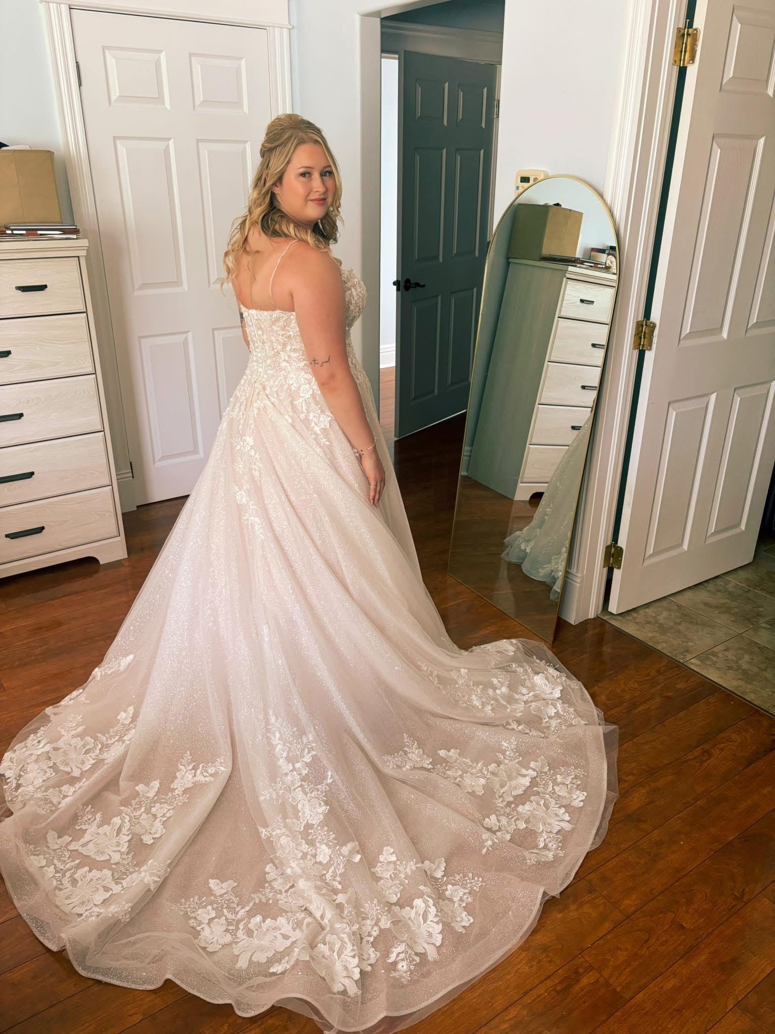 Maggie Sottero, Casey Wedding Dress Save 22% Stillwhite