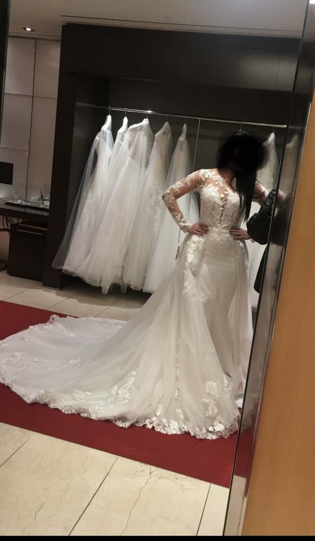 pronovias overskirt