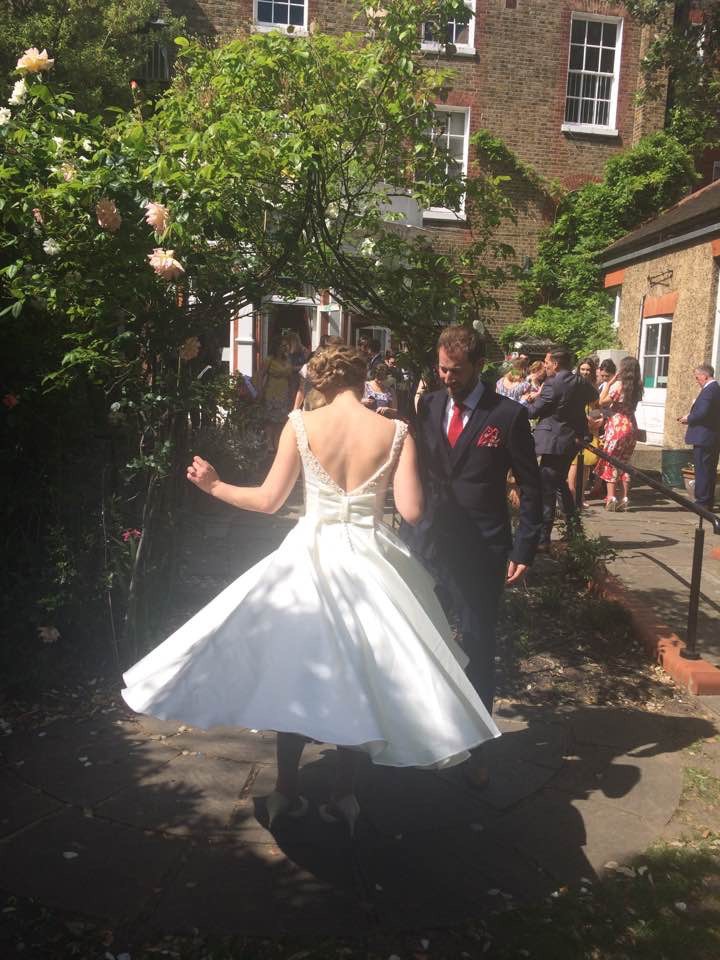 True Bride, HARRIET Second Hand Wedding Dress Save 61% Stillwhite