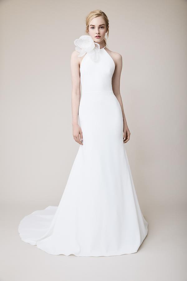 Clean & Classy Minimal Modern Wedding Gowns – Stillwhite Blog