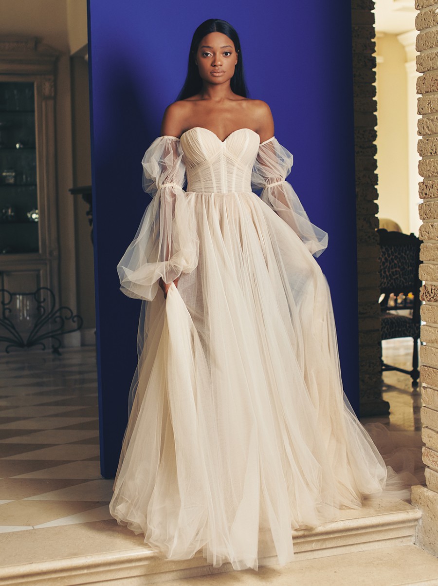 Galia Lahav Galia Lahav