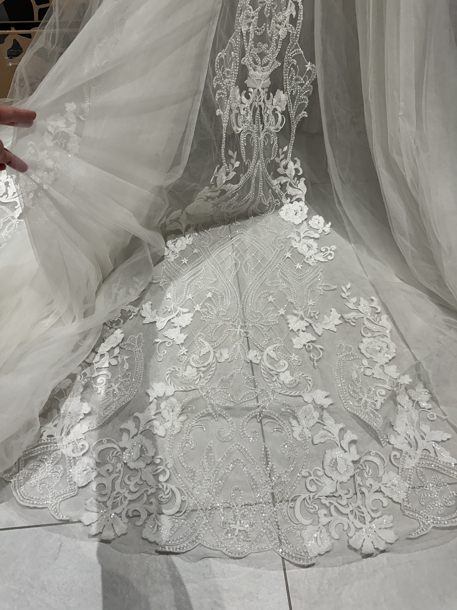 Enzoani, Paisley Wedding Dress Save 86% - Stillwhite Enzoani, Paisley Wedding Dress Save 86% - Stillwhite