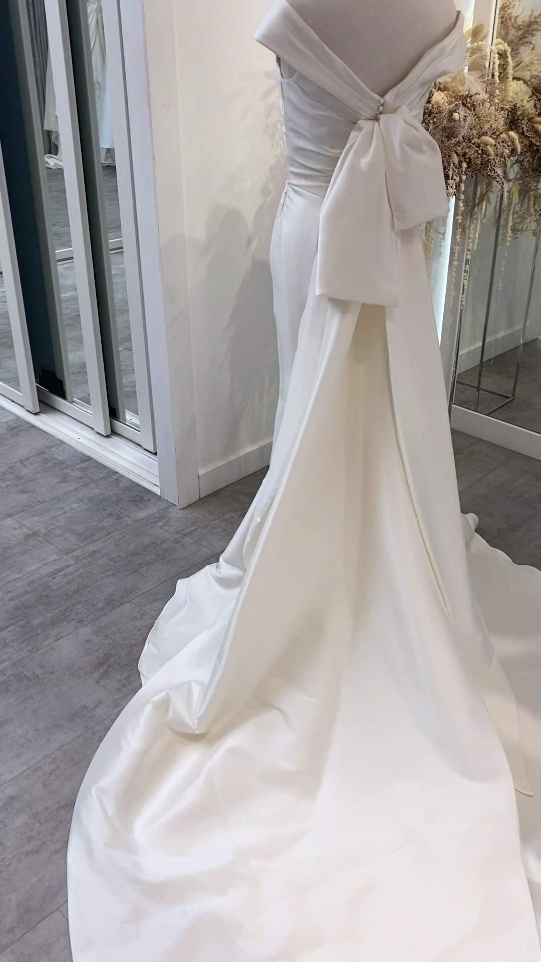 Blue By Enzoani, Marla New Wedding Dress Save 44% - Stillwhite
