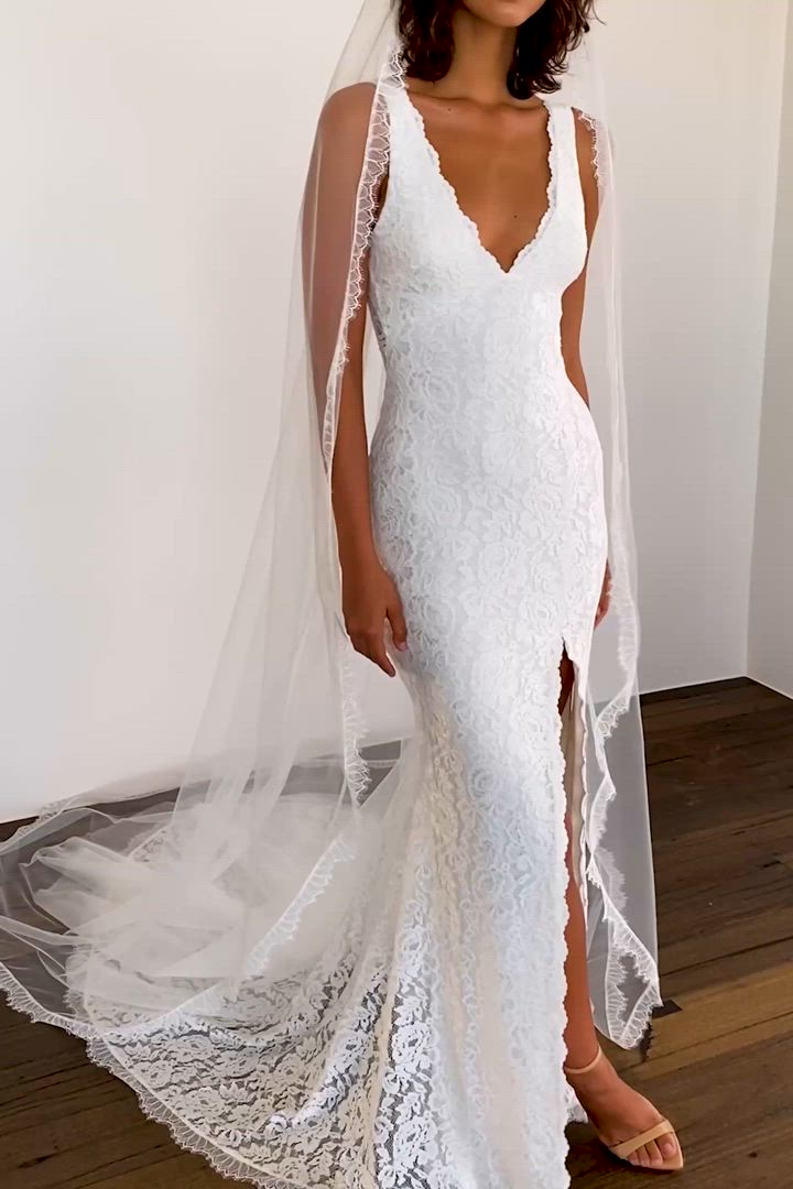 Grace Loves Lace, Lumi