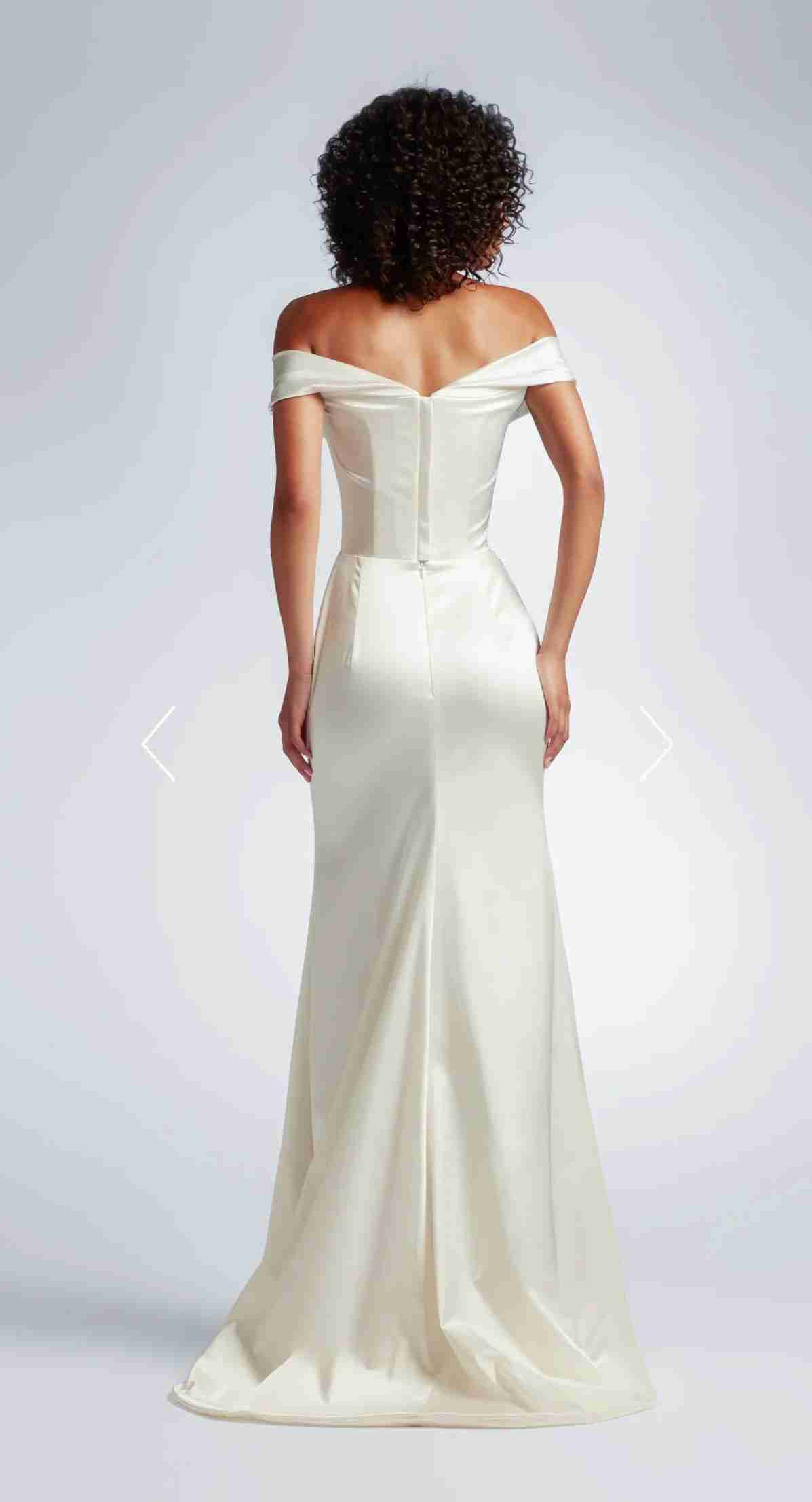 Vivienne Westwood Cora Nova New Wedding Dress Save 10% - Stillwhite