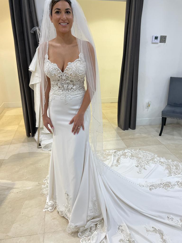 Allure Bridals Jayda New Wedding Dress Save 10% - Stillwhite