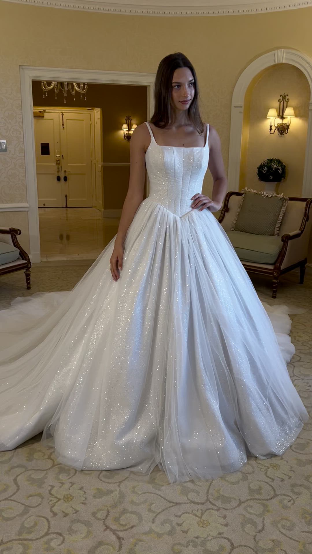 Dany Tabet, Holly