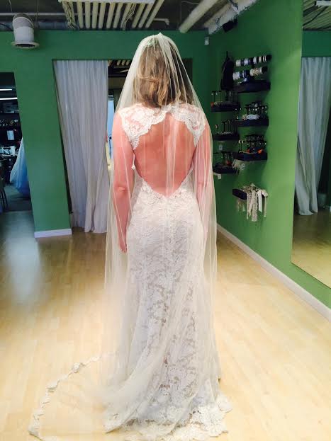 Monique Lhuillier, Scarlet Sample Wedding Dress Save 65% - Stillwhite