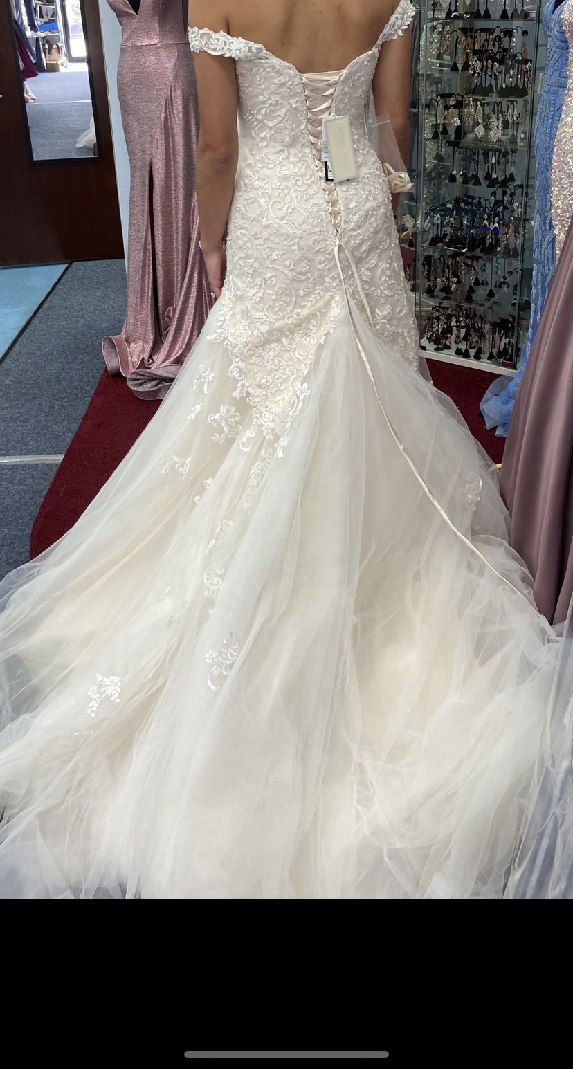 Sophia Tolli New Wedding Dress Save 55 Stillwhite