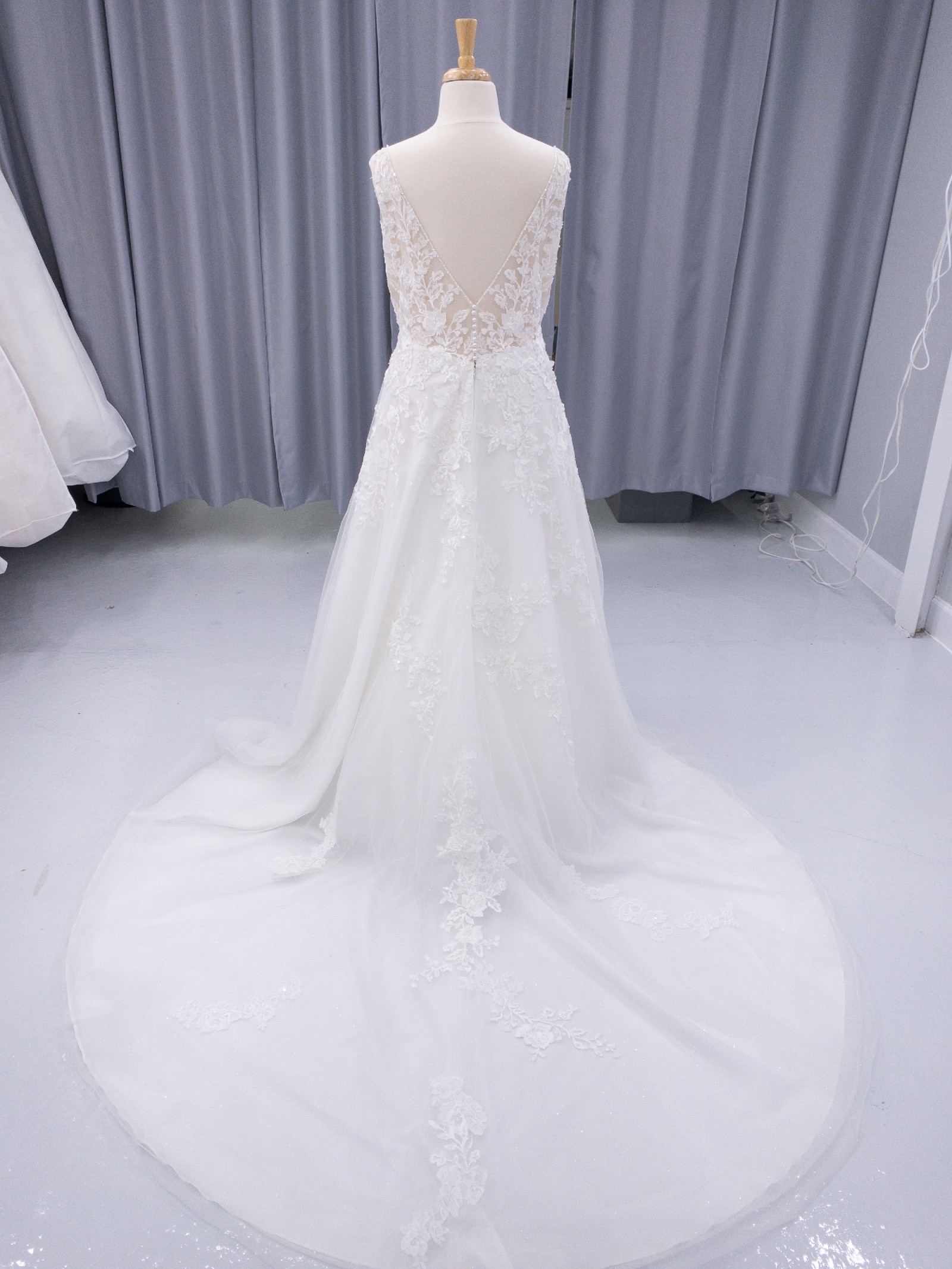 Maggie Sottero Sample Wedding Dress Save 55% Stillwhite