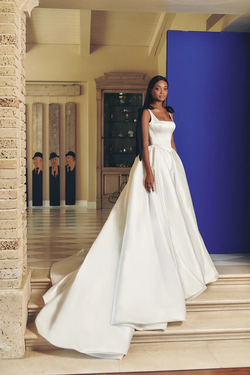Galia Lahav Galia Lahav
