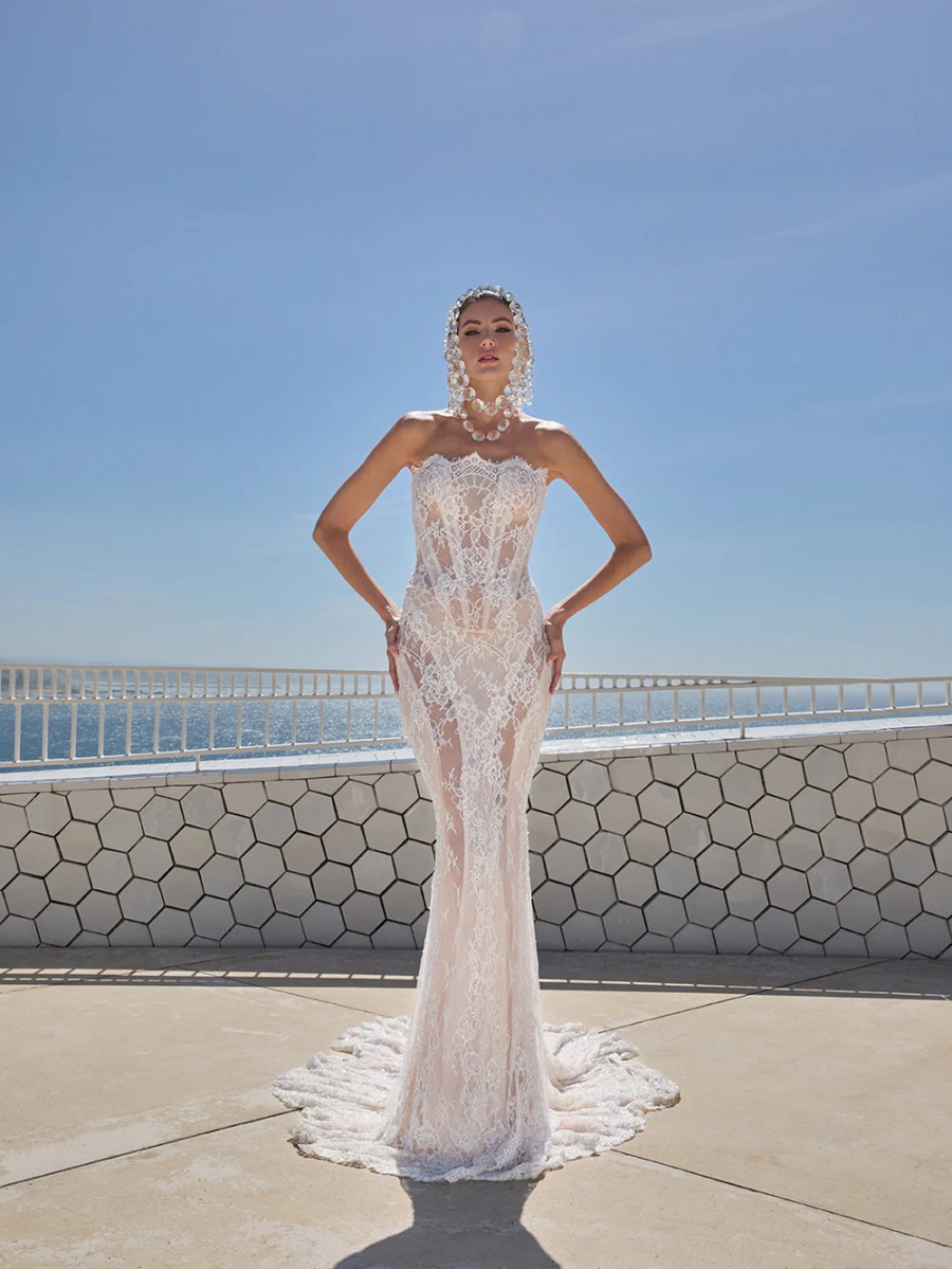 Galia Lahav Galia Lahav
