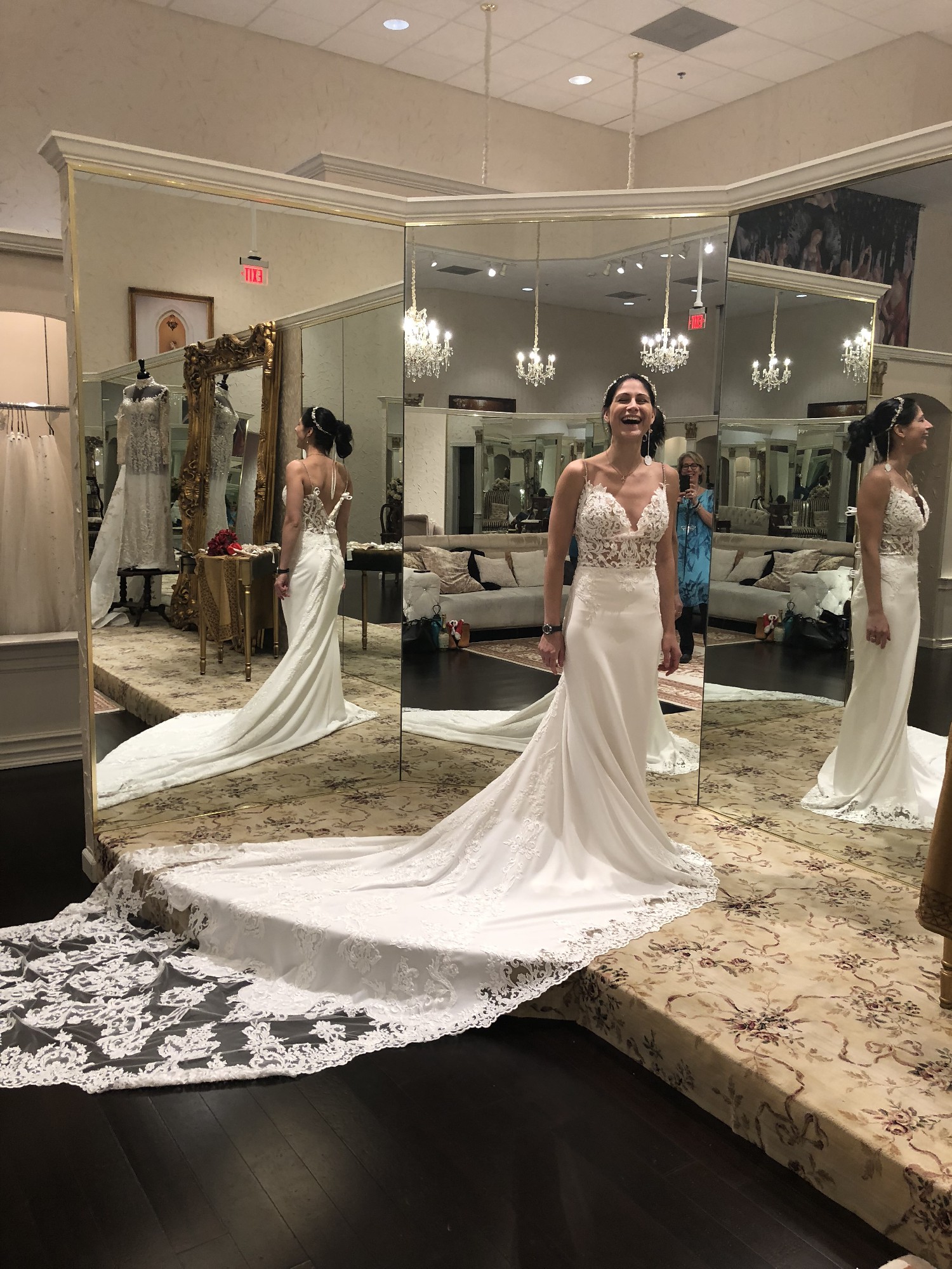 Enzoani IE218 MCKINLEY IVORY/NUDE New Wedding Dress Save 26% - Stillwhite