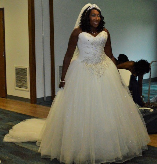 Size 34 hot sale wedding dress