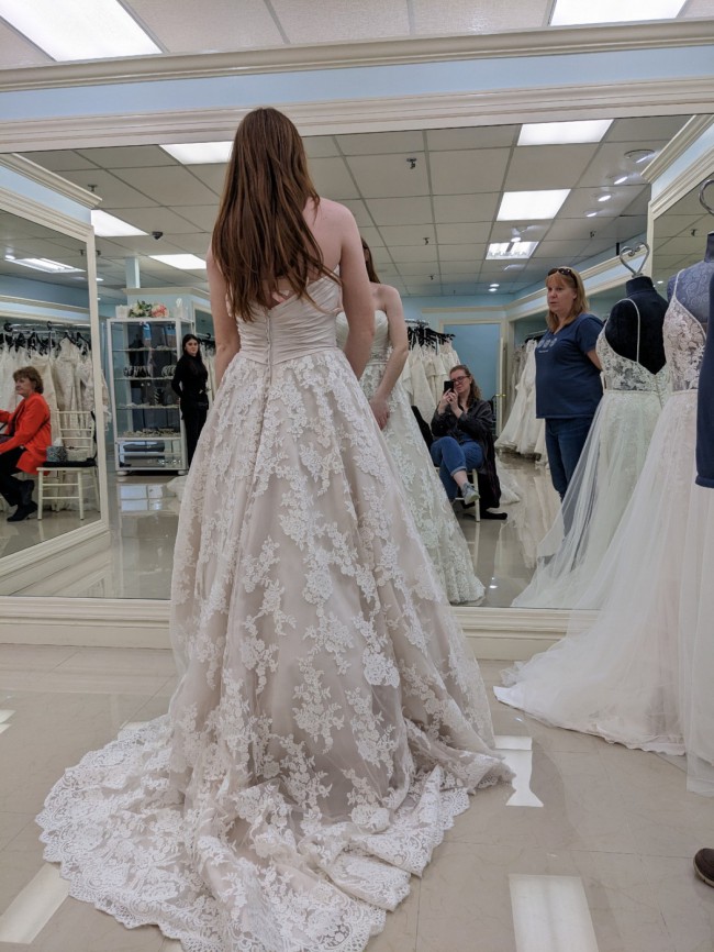 Allure Bridals Sample Wedding Dress - Stillwhite