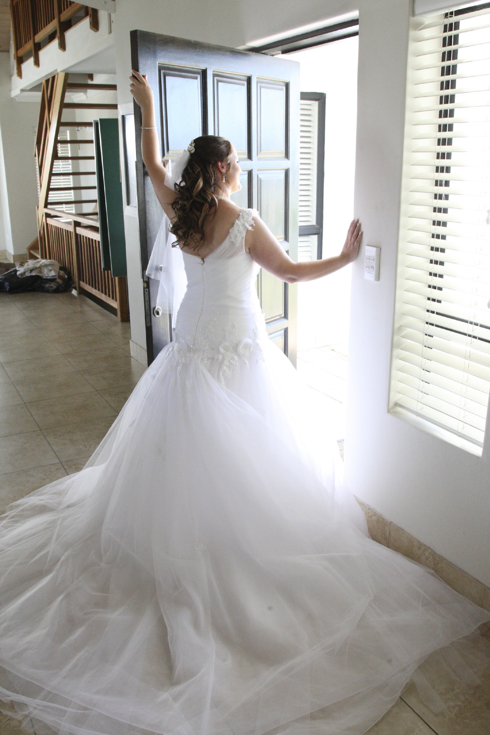 Enzoani Blue  Floro D Second  Hand  Wedding  Dress  on Sale 64 