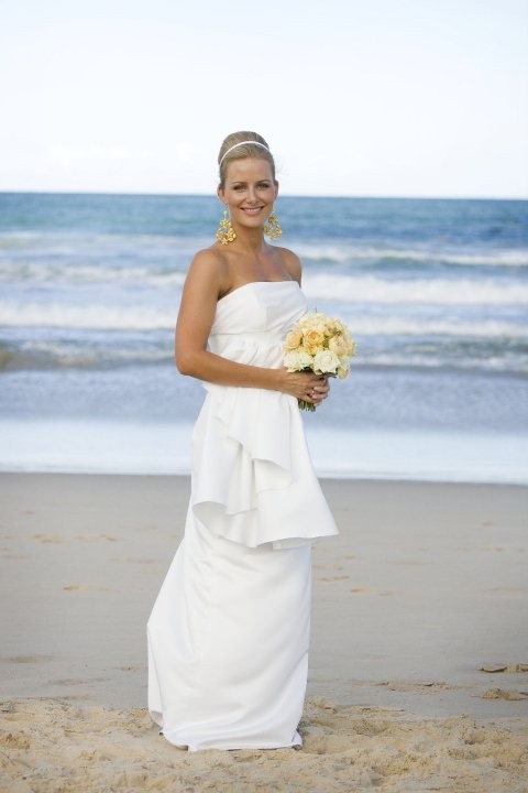 Strapless Modeled on the White Dior gown Eva Mendes wore to Second