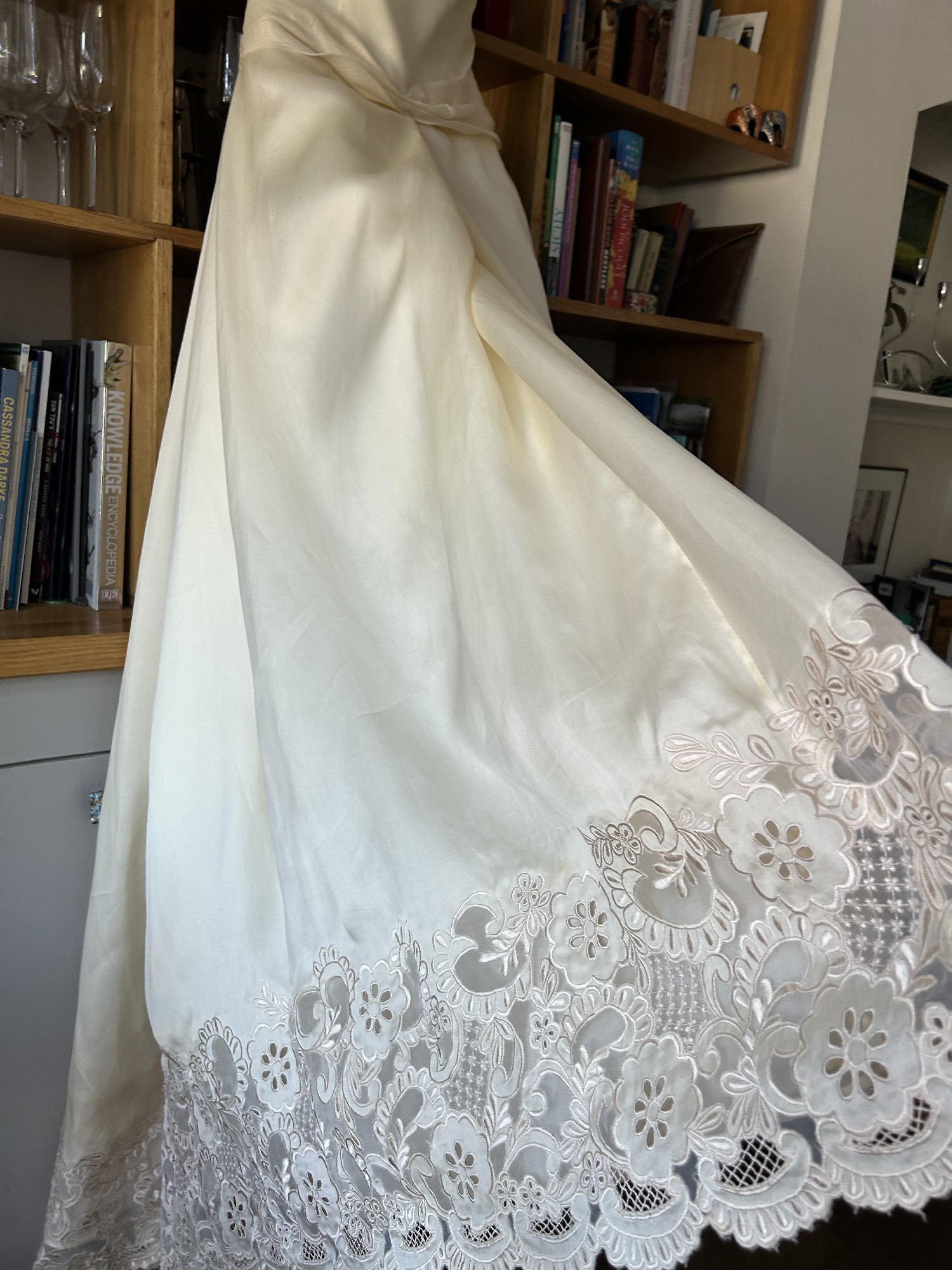 Pucchi, 6999 Wedding Dress Save 85% Stillwhite