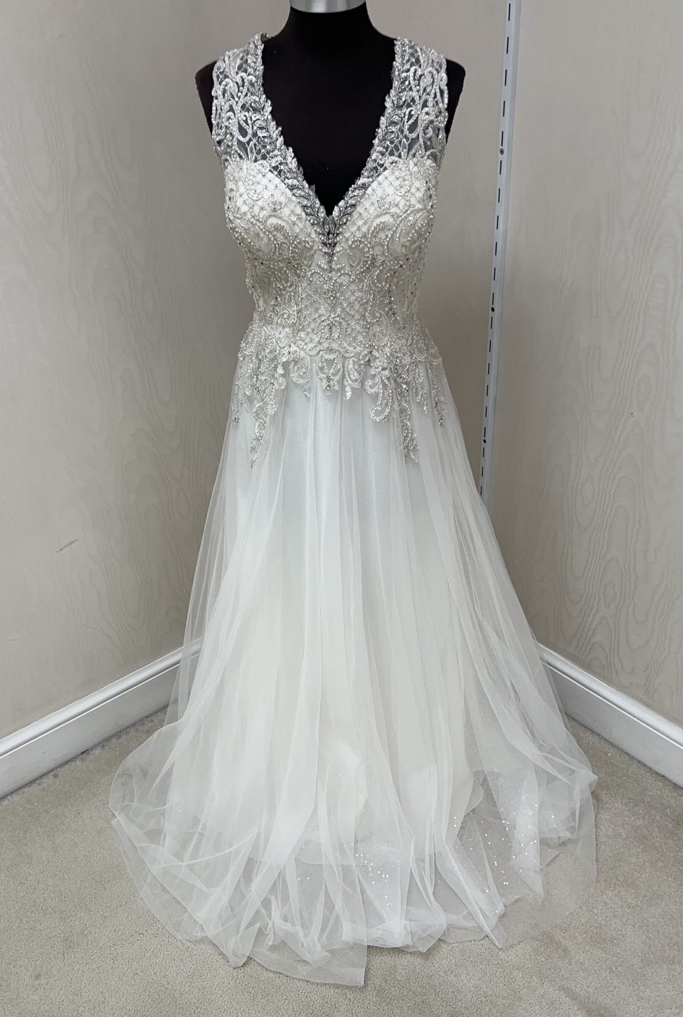 Allure Bridals W440 Sample Wedding Dress Save 67% - Stillwhite