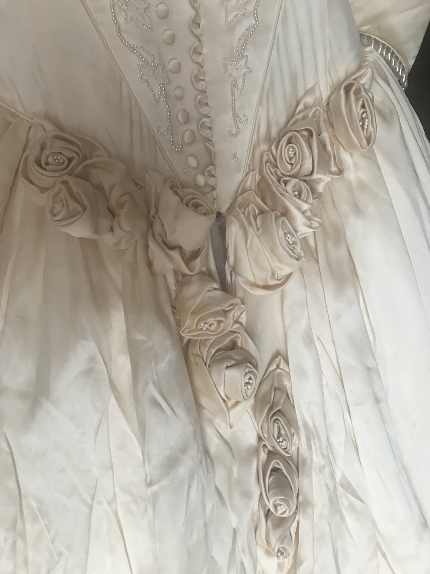 2nd hand gowns for sale