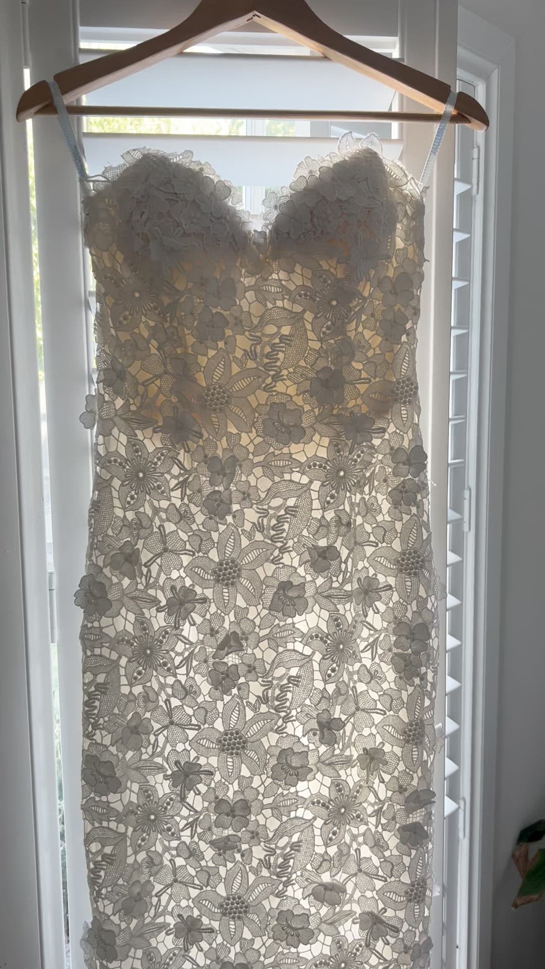 Oscar de la Renta, Spring, hand-appliquéd floral lace