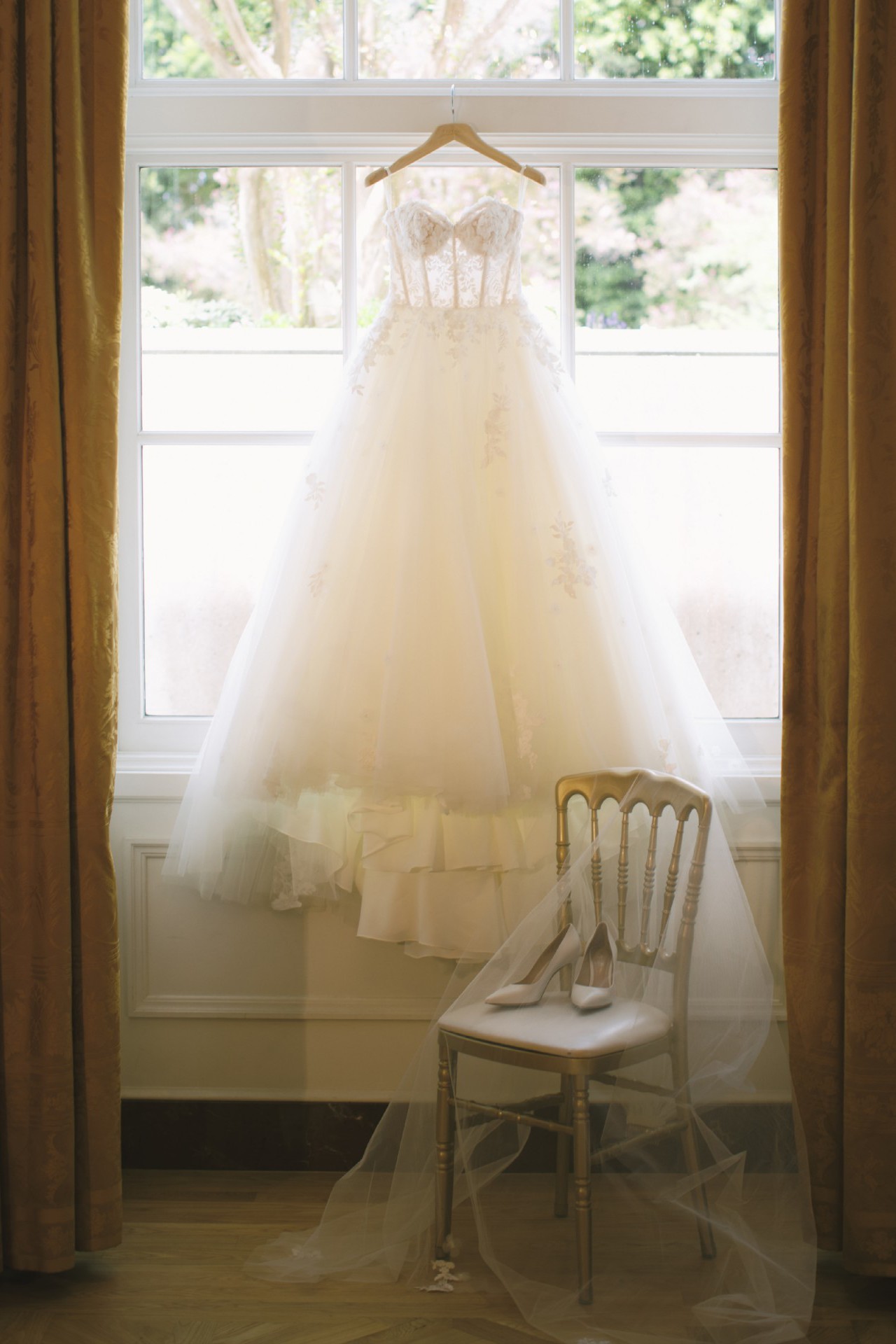 Justin Alexander, MARY - Strapless Soft Tulle Ball Gown Wedding Dress -  Stillwhite