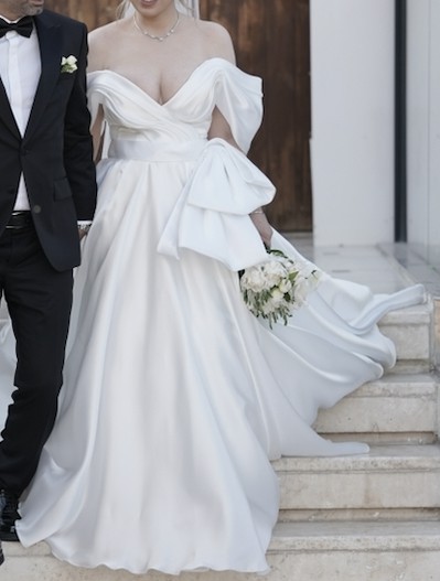 Oksana Mukha, Stella