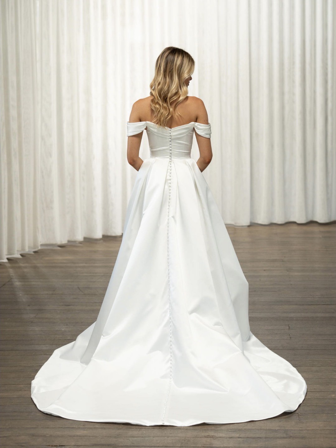 Madi Lane, Taine ML24909 Ivory Size 16 RRP 1930 New Wedding Dress Save 21% - Stillwhite Madi Lane, Taine ML24909 Ivory Size 16 RRP 1930 New Wedding Dress Save 21% - Stillwhite