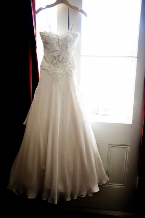 Amy Michelson Grace + Love Me Tender Used Wedding Dress Save 58% ...