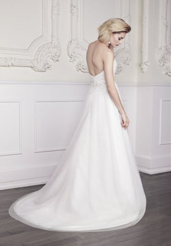 Mikaella 1960 Used Wedding Dress On Sale 67 Off Stillwhite