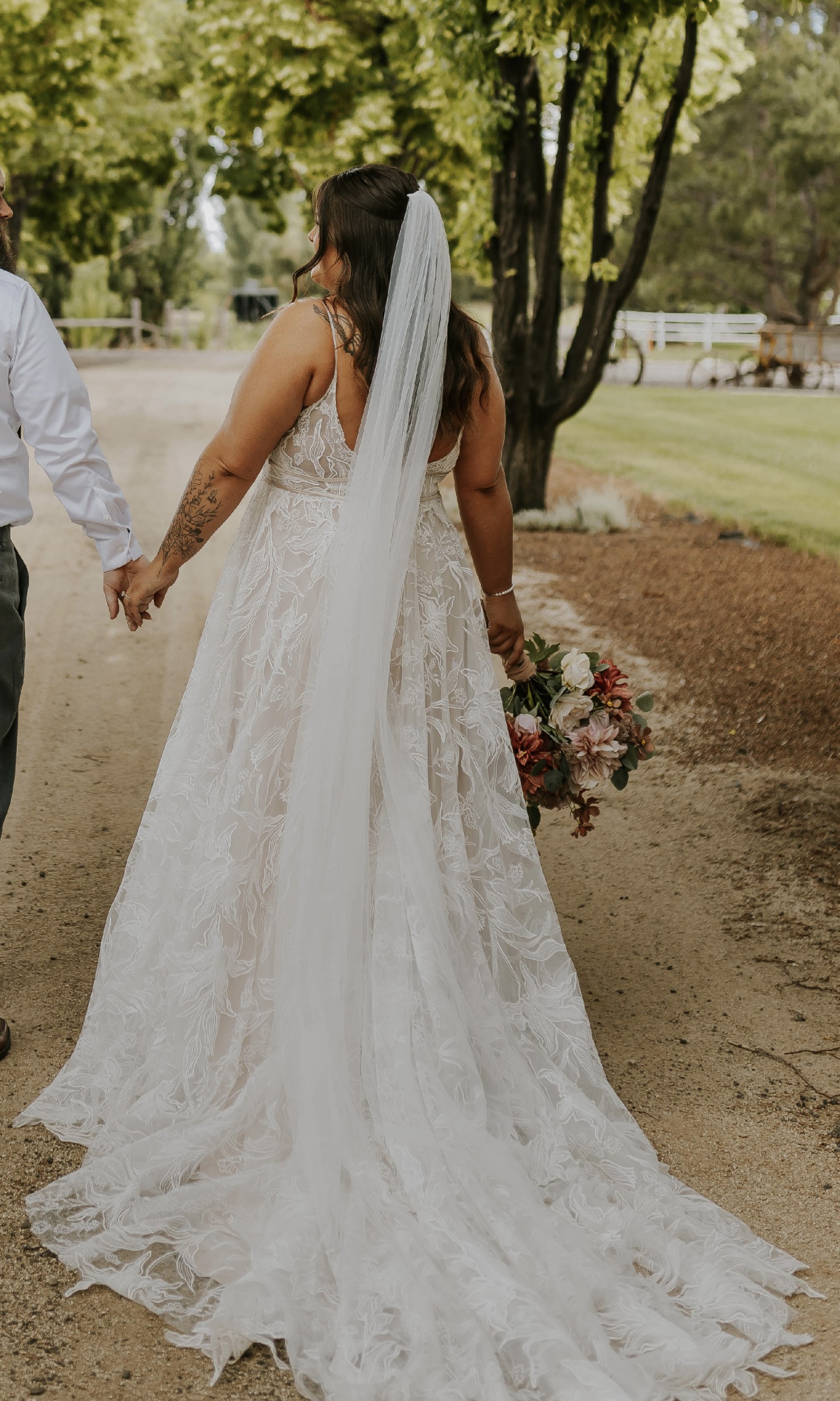 Madi Lane, Dune, ML22141LNGT Wedding Dress Save 55% - Stillwhite