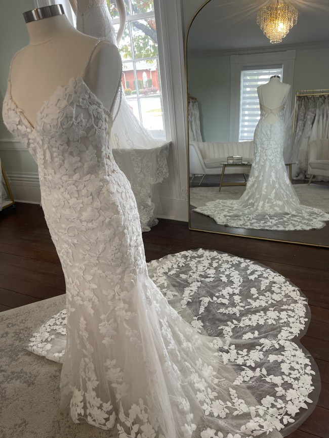 Morliee Suri Sample Wedding Dress Save 54 Stillwhite