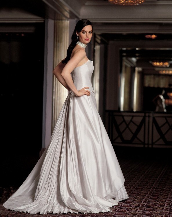 thai silk wedding dress Custom Thai Silk Wedding Dress