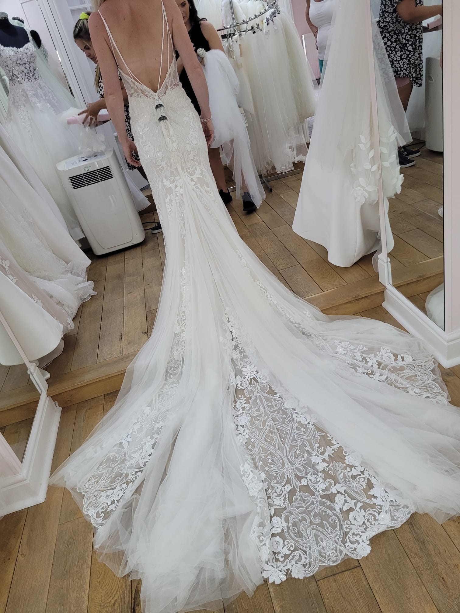 Enzoani Paisley Sample Wedding Dress Save 46 Stillwhite